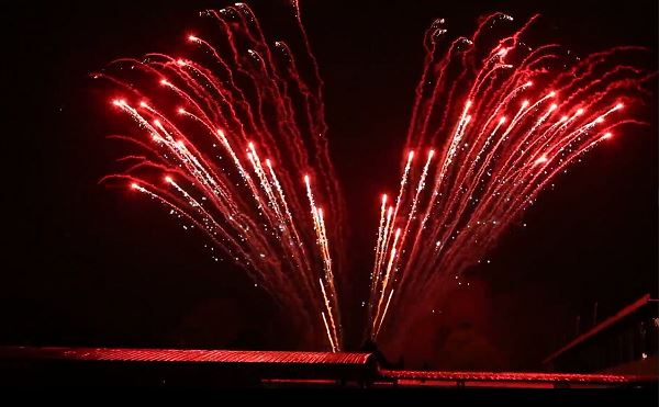 1.2 Inch 120 Shot Cake Fan Shape Cake Fireworks